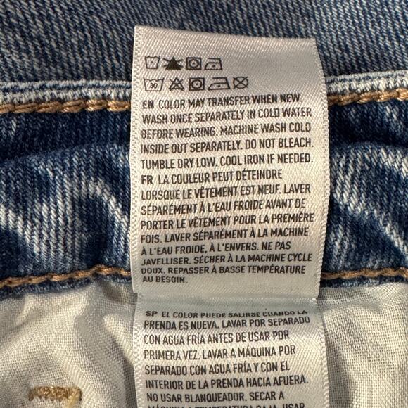 American Eagle SZ 4 LONG Mom Jeans Distressed / Rips Mid-Rise Zip-Fly Whiskered - Picture 12 of 12